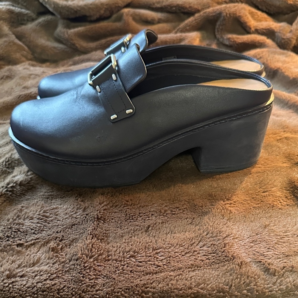 Fitflop Pilar Leather Platform Navy Mules with Buckle - Picture 3 of 12